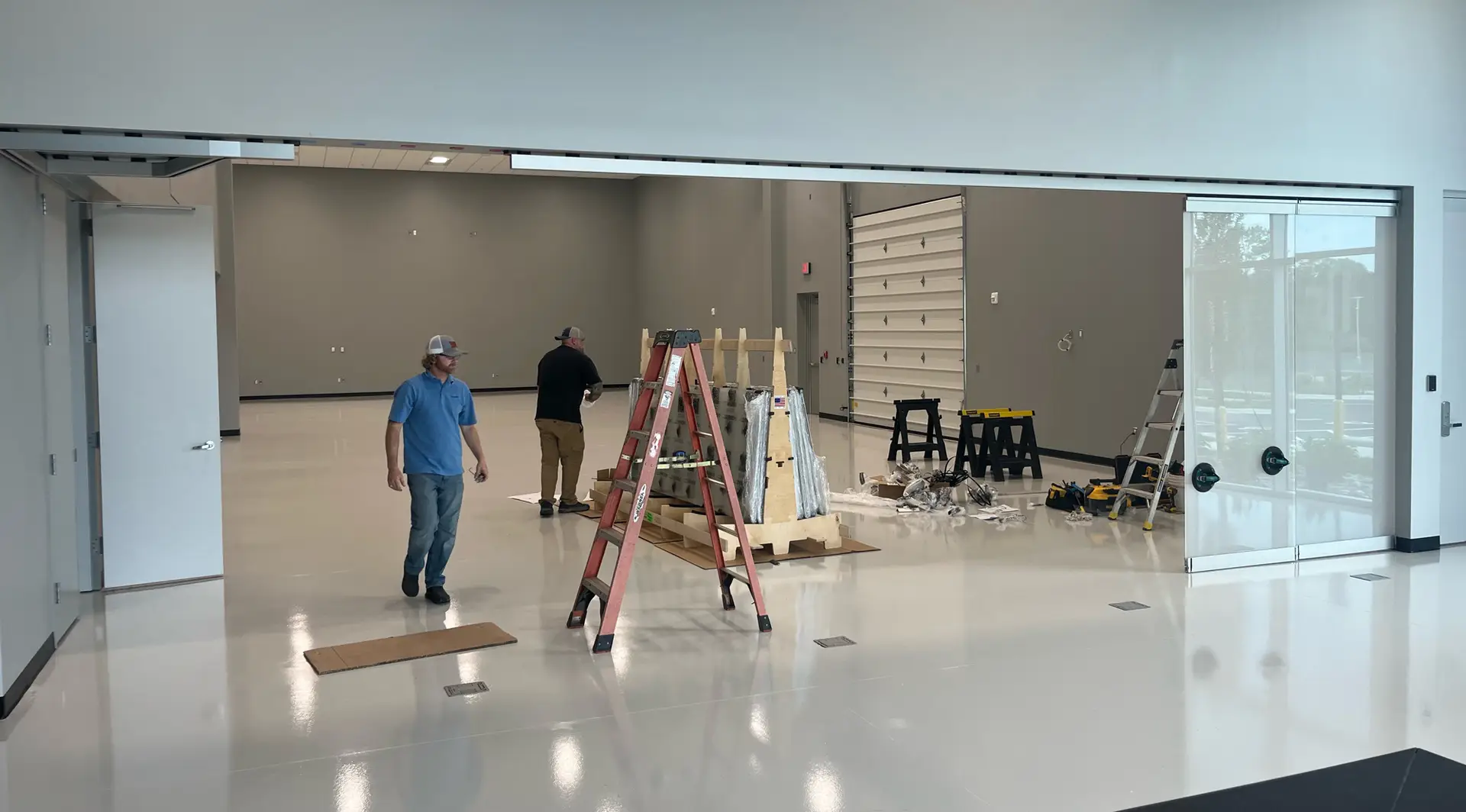 Smart glass NanaWall system installed by Smart Glass Tech US