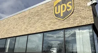 UPS office with switchable smart glass