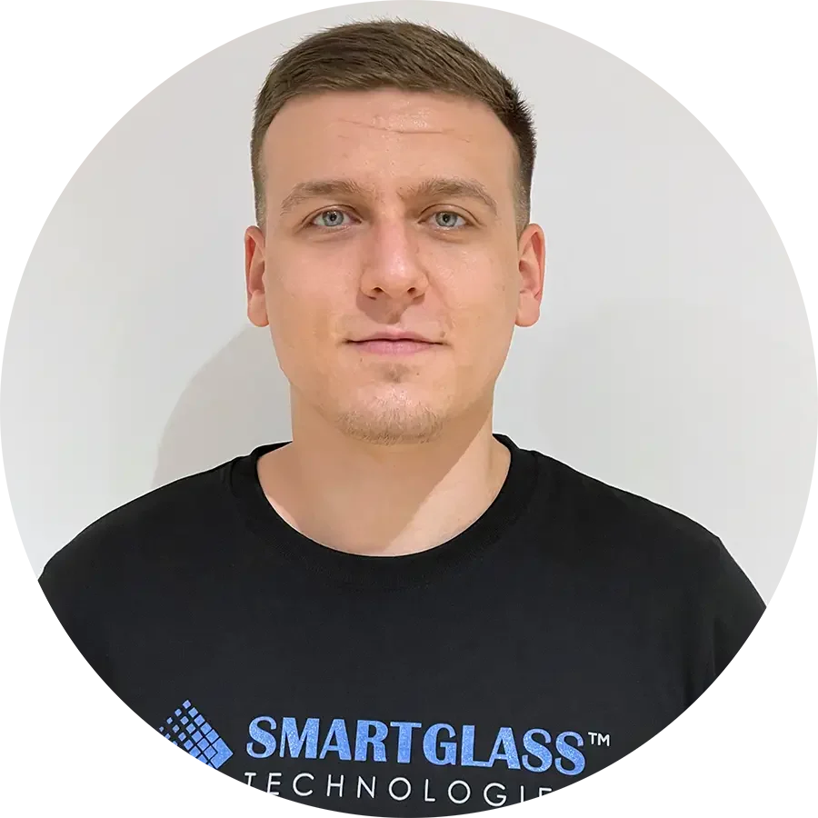 Adrian, Operational Manager at Smart Glass Tech US