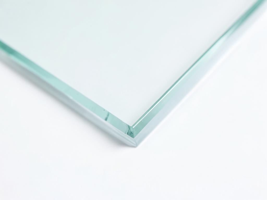 Laminated switchable smart glass panel