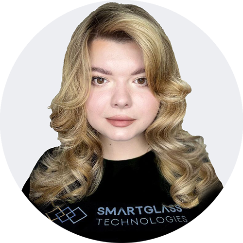 Adelina, Account Manager at Smart Glass Tech US